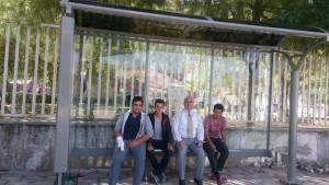 BAŞKAN ERGÜN SÖZ VERDİ, YENİ OTOBÜS DURAKLARI OLDU